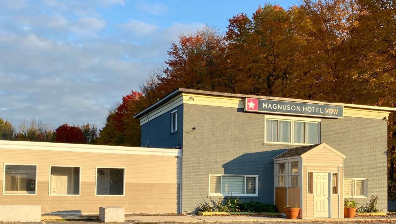 Magnuson Hotel Vow Palmerston Extérieur photo