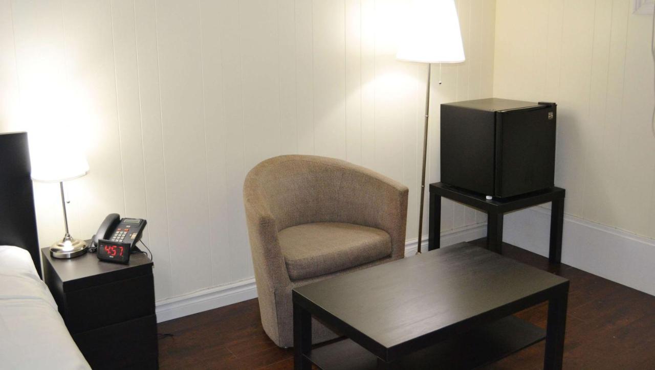 Magnuson Hotel Vow Palmerston Extérieur photo